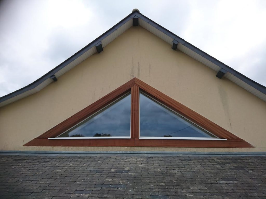 Châssis PVC En Format Triangle